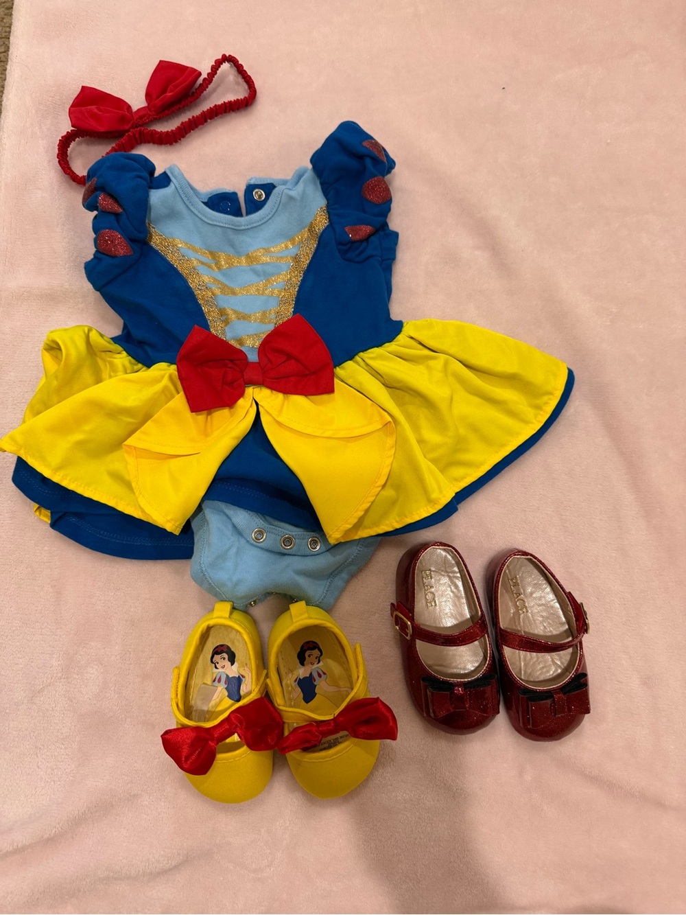 Disney Snow White Princess Costume Dress with Red Bow and shoes 9-12 months
